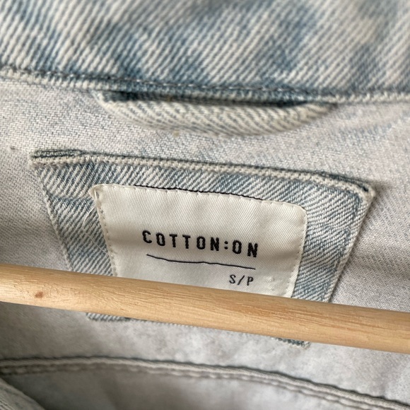 *RARE Hand Painted “Your Feelings Are Valid” Cropped Denim Jacket - Picture 4 of 4